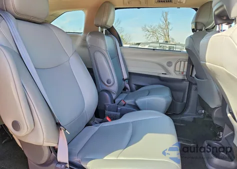 2021 Toyota Sienna Xle 7-Passenger z USA, uszkodzony, nr VIN 5TDJRKEC3MS002966